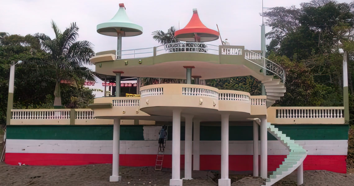 La Reveza, la playa de agua dulce más grande del Ecuador